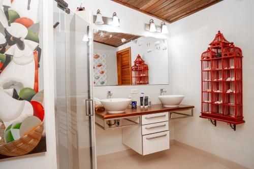 Nhà bếp/bếp nhỏ tại ANTIGUA RESIDENCE - 1102 - Beach Cottage