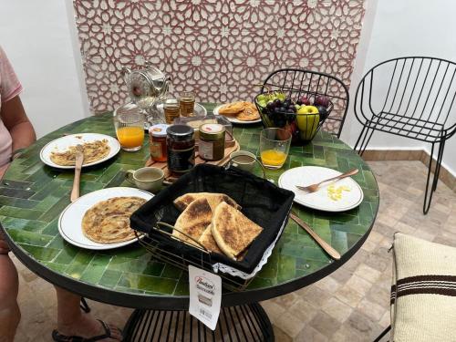 Mad i feriehuset eller i nærheden