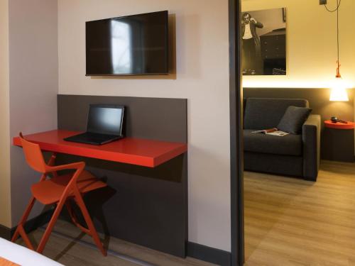 Televisyen dan/atau pusat hiburan di ibis Styles Lyon Centre Confluence