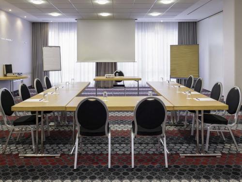 Kawasan bisnes dan/atau bilik persidangan di Mercure Hotel Bochum City
