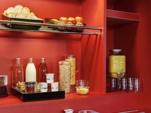 Jídlo v hotelu nebo okolí