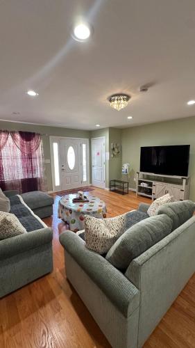 Posezení v ubytování Beautiful Home in Freeport, New York 11520