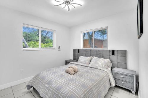 Costerra Miami 2BR Near Airport photo 12