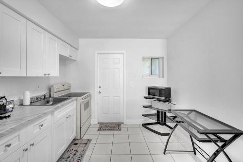Costerra Miami 2BR Near Airport photo 34