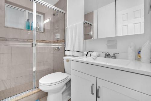 Costerra Miami 2BR Near Airport photo 4