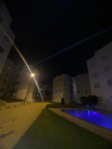 La alberca dentro o cerca de Asilah