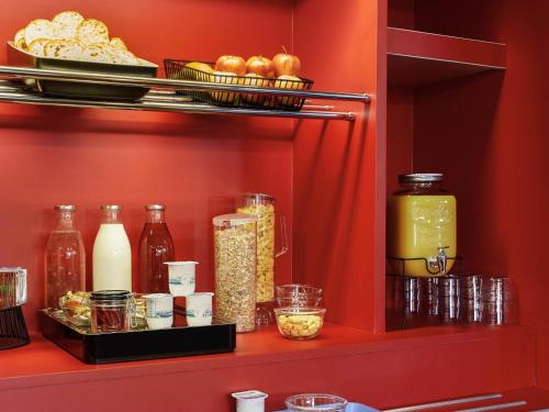 Jídlo v hotelu nebo okolí