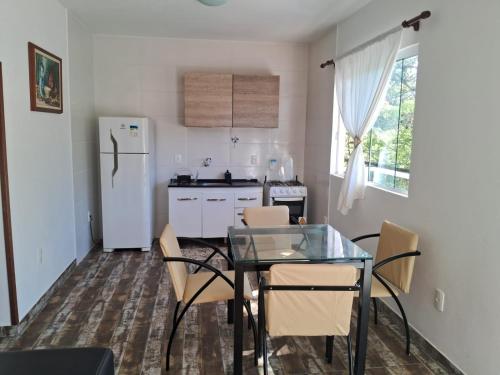 Una cocina o cocineta en Apartamento Lagoa da Conceição