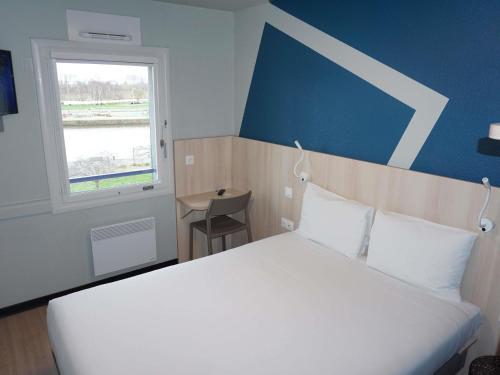 Katil atau katil-katil dalam bilik di ibis budget Honfleur Centre