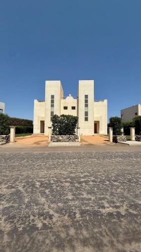 El Gouna Joubal Villa #2 with Private Garden and Lagoon View