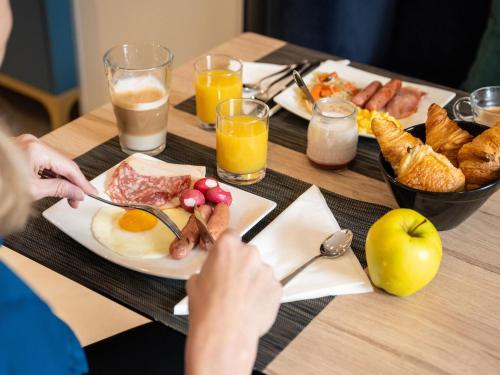 Đồ ăn tại/gần khách sạn