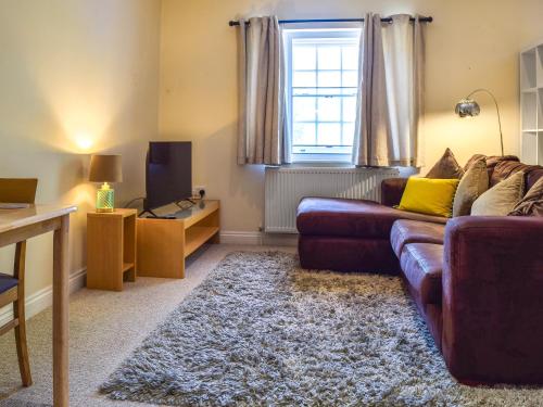 Χώρος καθιστικού στο Flat 2 - Uk50225