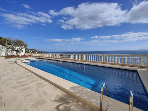 MEDITERRANEO A. Primera línea mar en Roses – terraza con vistas - ES-258-155