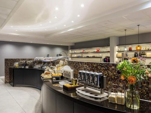 Mad på hotellet eller i nærheden