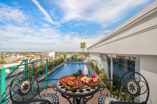 Hoi An Blue Sky Boutique Hotel & Spa — Pool view