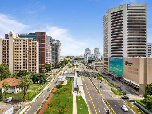 Nespecifikovaný výhled na destinaci Singapur nebo výhled na město při pohledu z hotelu