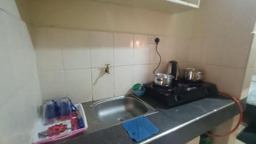 Η κουζίνα ή μικρή κουζίνα στο Guest friendly home