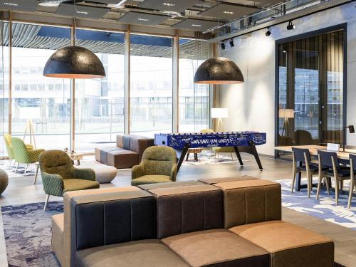 Area soggiorno di Novotel Amsterdam Schiphol Airport