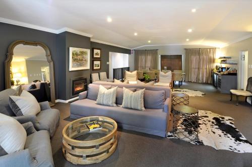 Gallery image of 8A Grahamstown by The Oyster Collection in Grahamstown