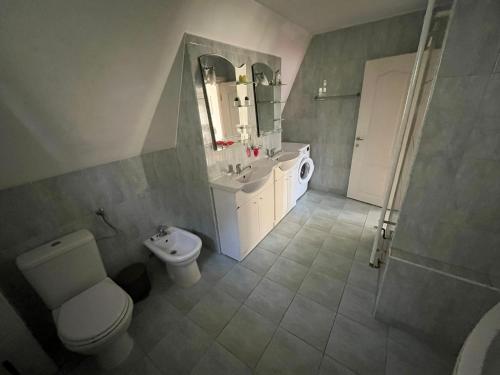 Photo de la galerie de l'établissement Rent a room Bruno, à Făgăraş