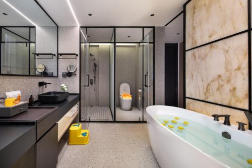 Koupelna v ubytování Guilin Mingjiang Hotel