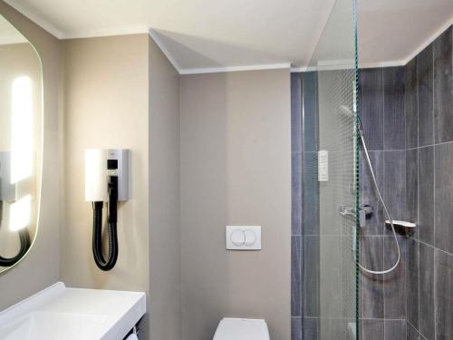 Ibis Wroclaw Centrumにあるバスルーム