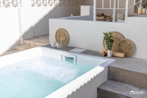 La Casa Bonita with large terras & plungepool