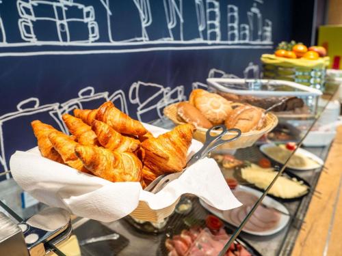 Jídlo v hotelu nebo okolí