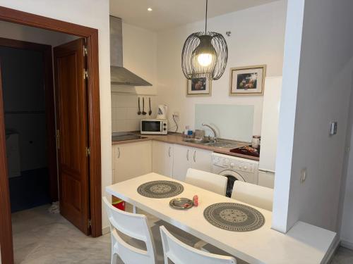 Η κουζίνα ή μικρή κουζίνα στο ModernLux
