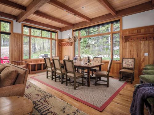 Posezení v ubytování RMR: Granite Ridge Lodge 3217 in Teton Village
