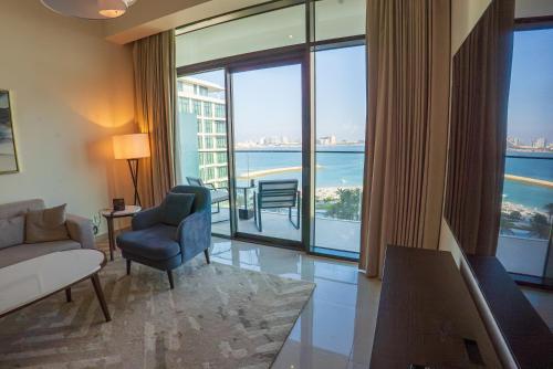 Address Beach Resort Residence Bahrainにあるシーティングエリア
