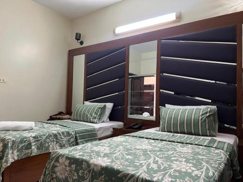 Gallery image of Hotel White Palace Clifton in Karachi