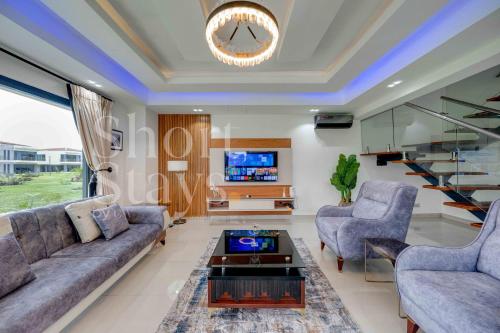 Foto de la galería de Luxury 2-Bedroom Apartment with Pool & Garden View, Lekki Lakowe Lakes Estate en Lakowe