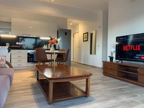 Voula Pool & Sea View & Beach home B1