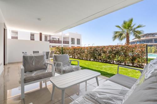 NEW BUILD 2BEDROOM with the small private garden