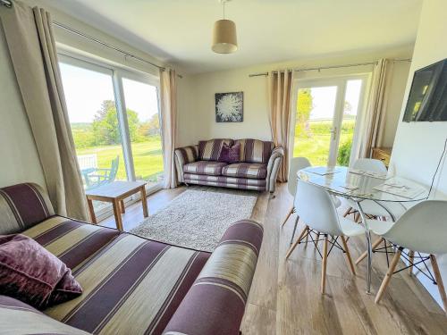 Χώρος καθιστικού στο Jasmine Apartment - Uk49309