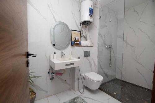 Ένα μπάνιο στο Lovely studio in Casablanca