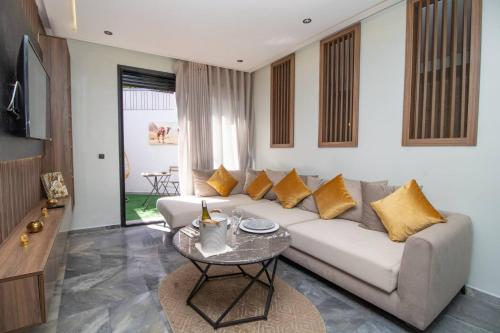 Posezení v ubytování Private terrasse and spa Studio Sahara in Casablanca