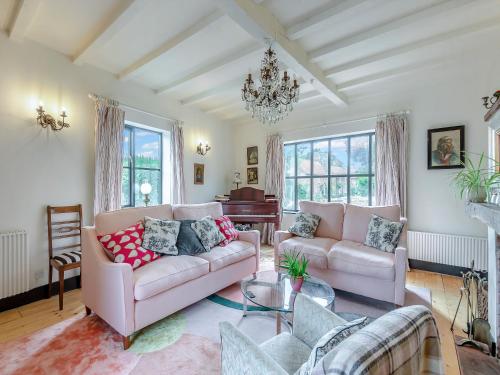 Posezení v ubytování Barn Cottage