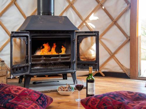 Gambar di galeri bagi Willow Yurt - Ukc6947 di Beaminster