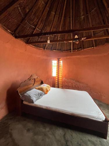 Llit o llits en una habitació de Savannah Lodge