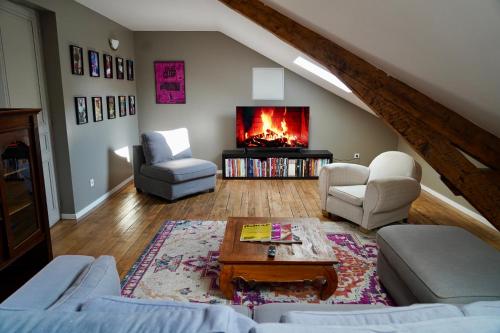 Grand Appartement Nr 3 centre ville 7 personnes 3 chambres 130m2 Rénové
