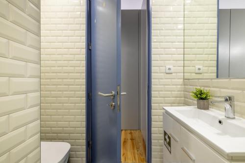 741 Studio By D&S