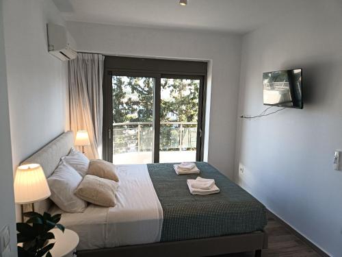 Una cama o camas en una habitación de My Seaview home