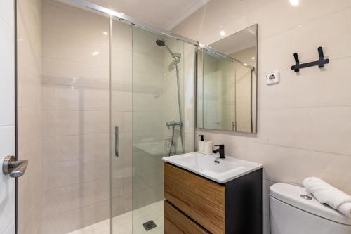 Townhouse near Plaza Castilla - Sahagún Apartment