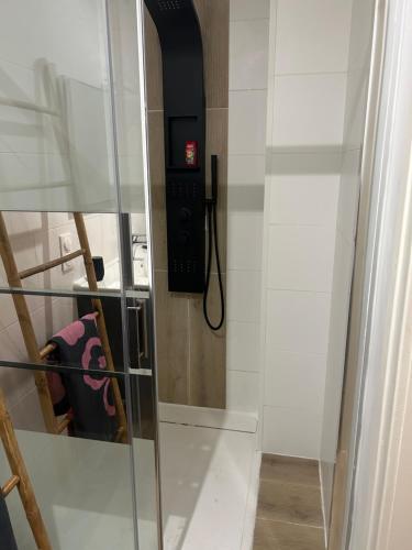 Et badeværelse på La maisonette,Thionville-centre