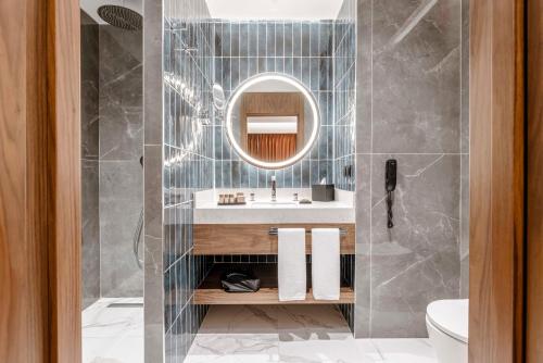Ванная комната в GOLDEN TULIP GEBKIM KOCAELI