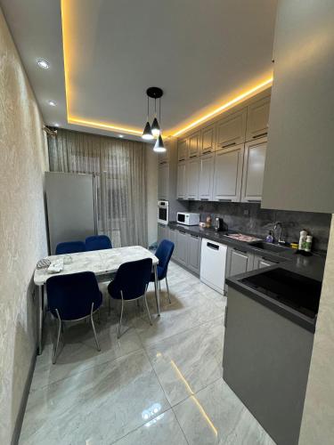 Kuhinja ili čajna kuhinja u objektu View House