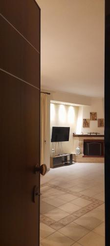 Dapur atau dapur kecil di STRAVOS-PLATANOS apartement