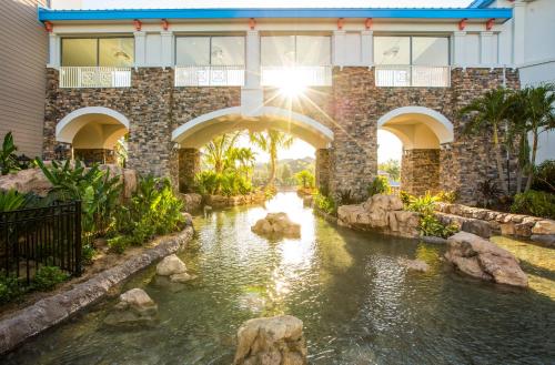 Universal's Loews Sapphire Falls Resort photo 31